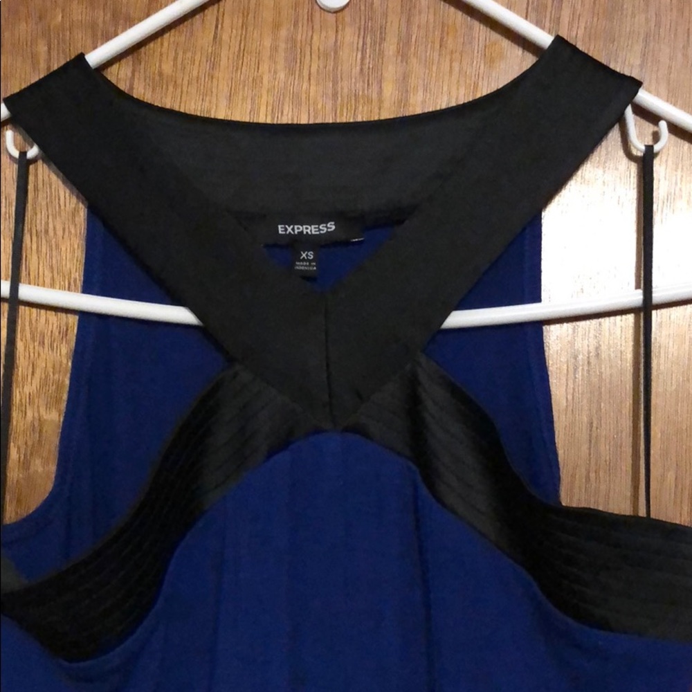 Express dress - Picture 4 of 7